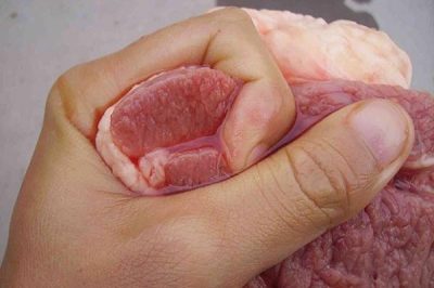 Kinh nghiệm nhận biết thịt lợn bị tụ huyết trùng